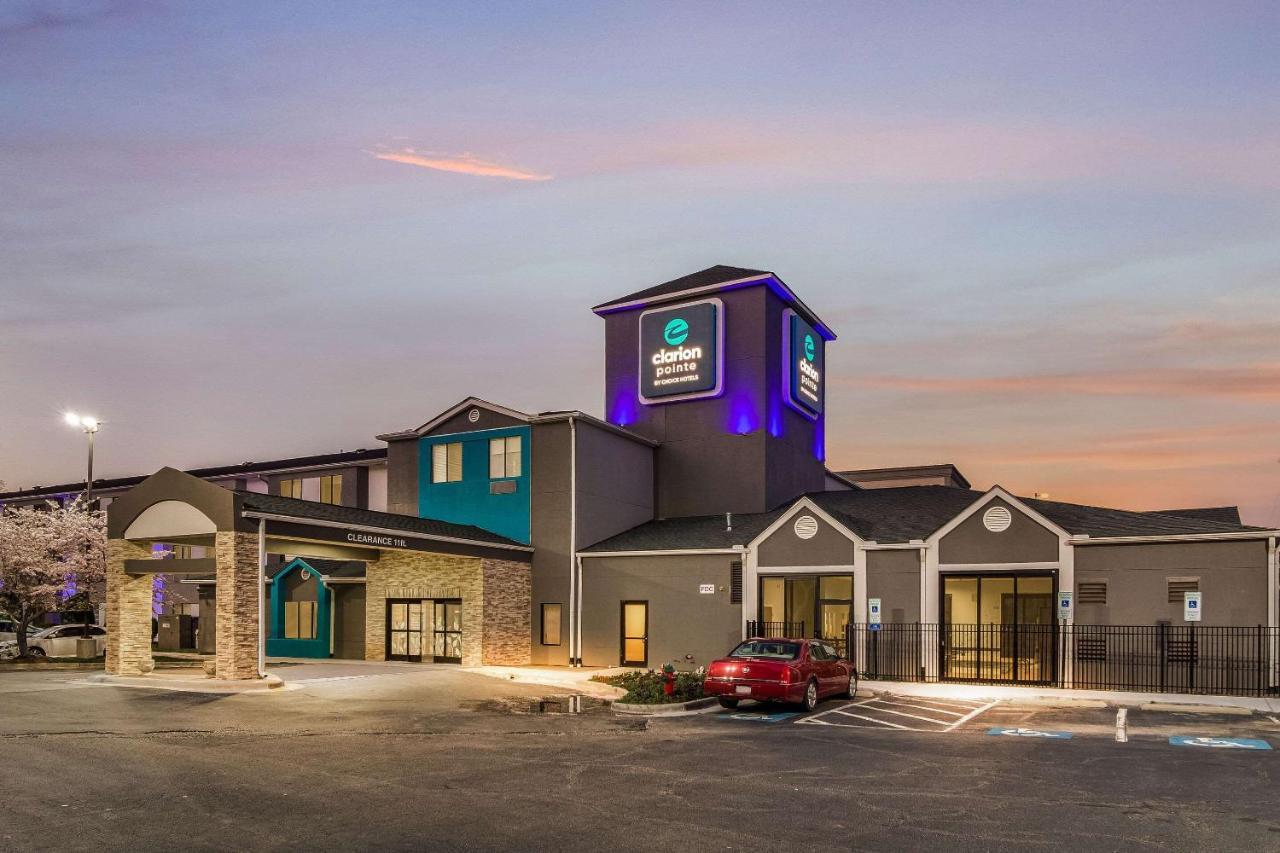 Clarion Pointe Wake Forest - Raleigh North Екстериор снимка