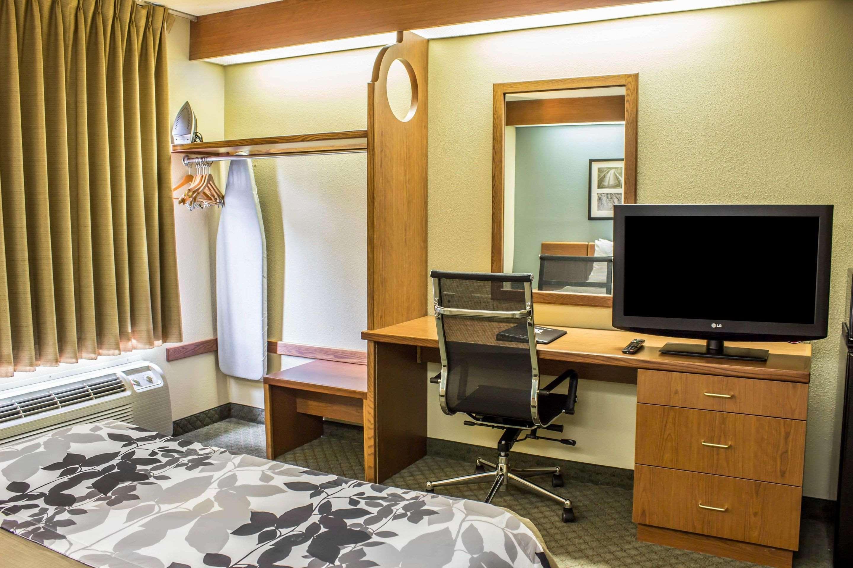 Clarion Pointe Wake Forest - Raleigh North Екстериор снимка