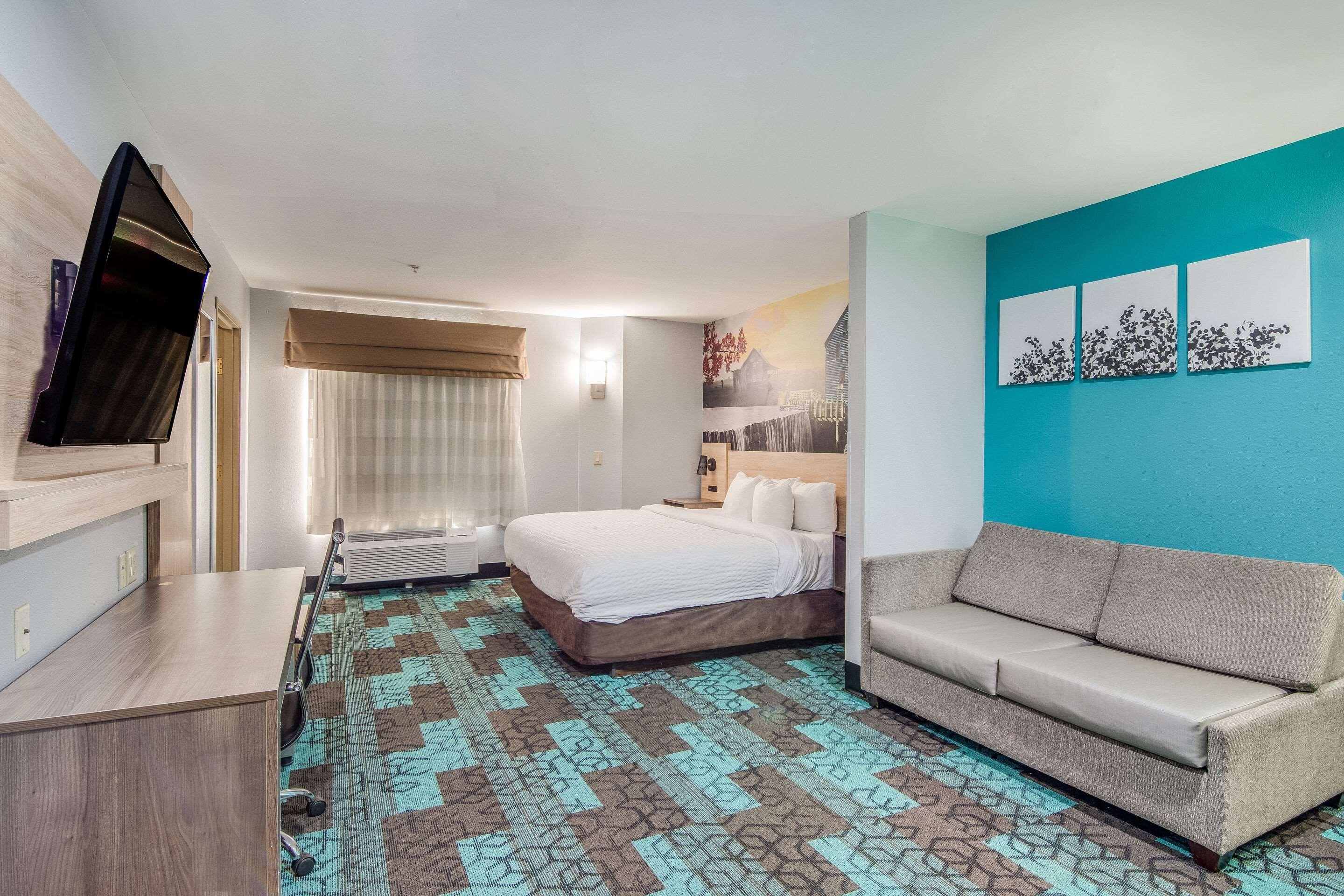 Clarion Pointe Wake Forest - Raleigh North Екстериор снимка