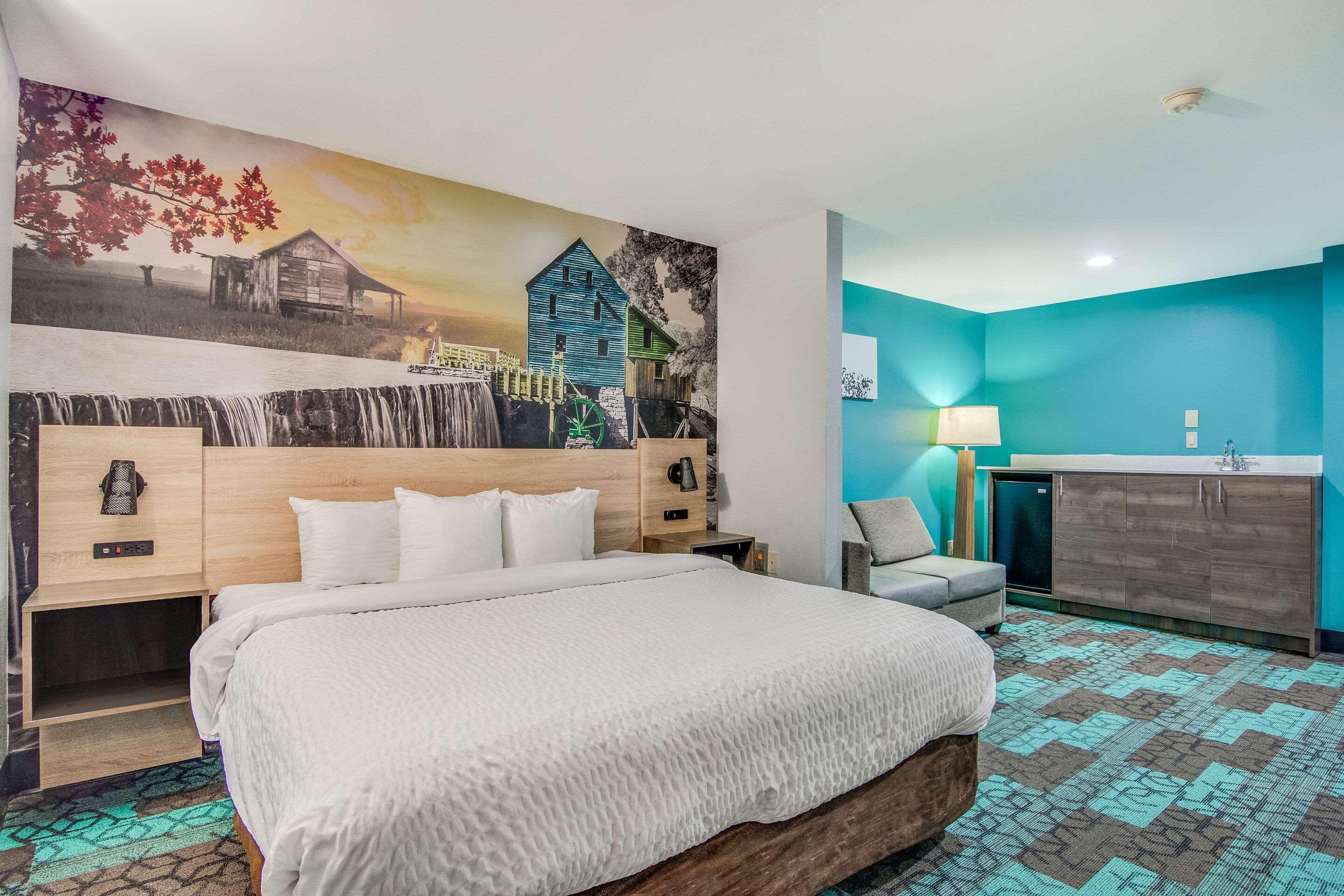 Clarion Pointe Wake Forest - Raleigh North Екстериор снимка