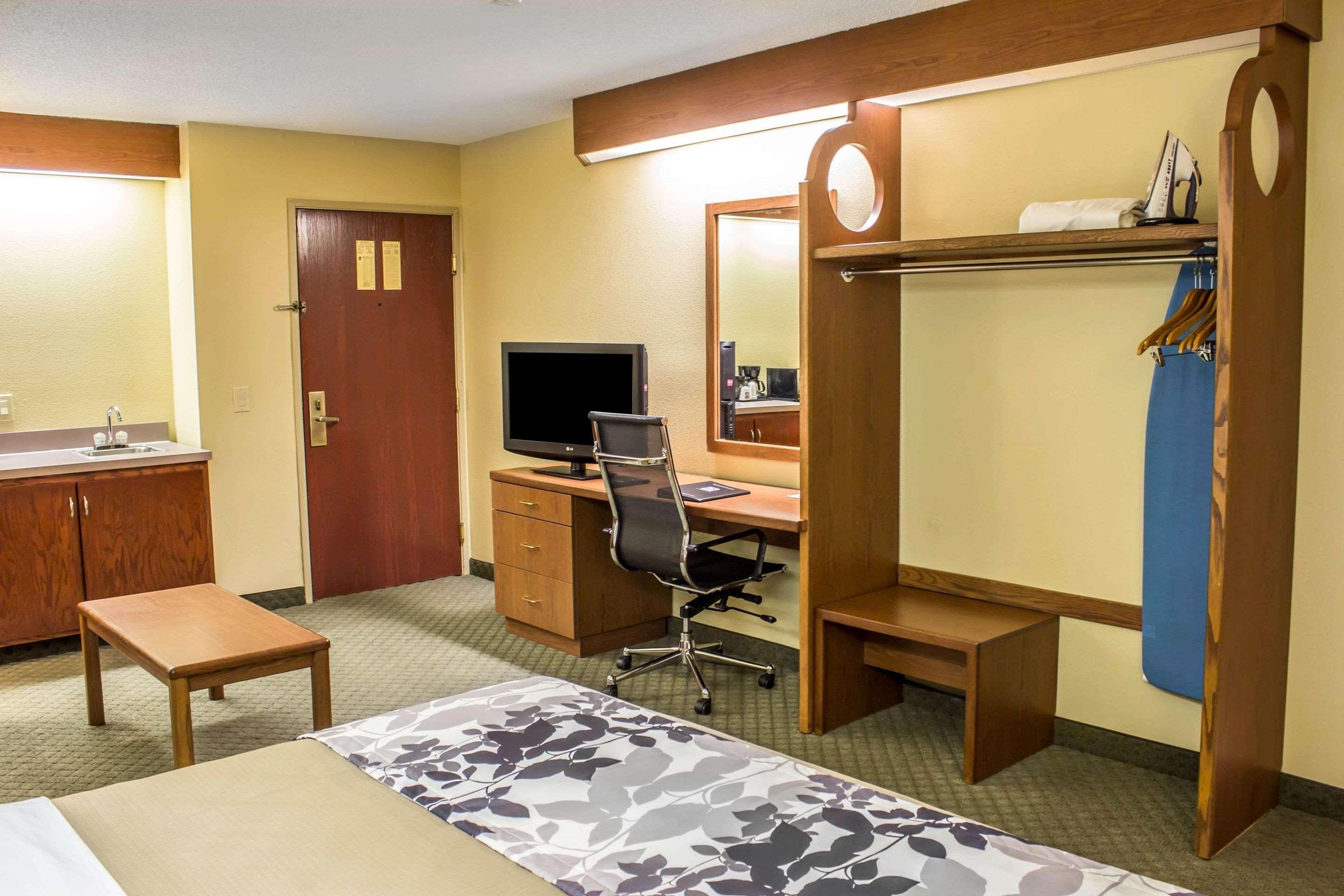 Clarion Pointe Wake Forest - Raleigh North Екстериор снимка