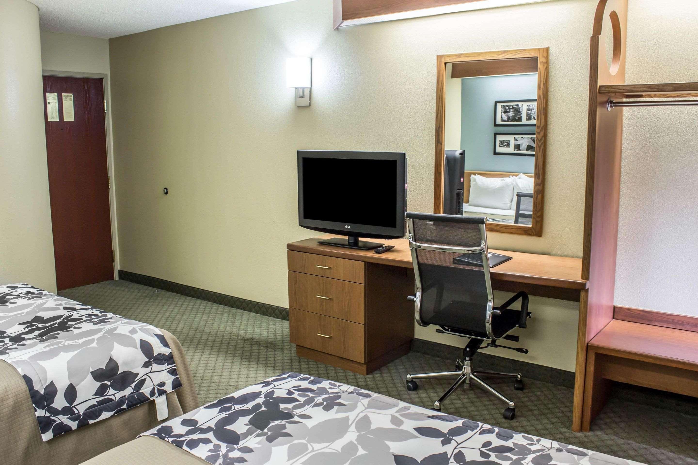 Clarion Pointe Wake Forest - Raleigh North Екстериор снимка