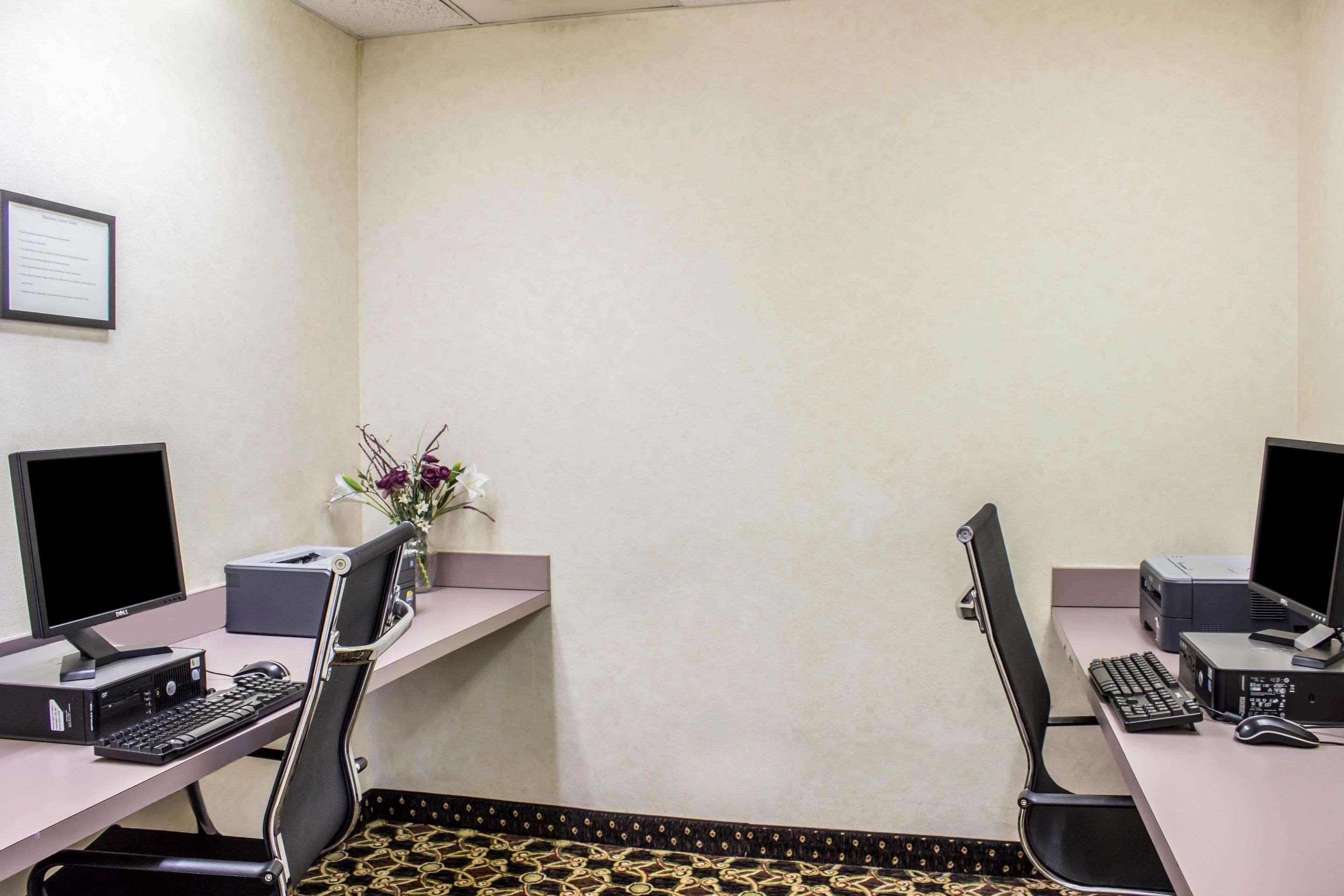 Clarion Pointe Wake Forest - Raleigh North Екстериор снимка