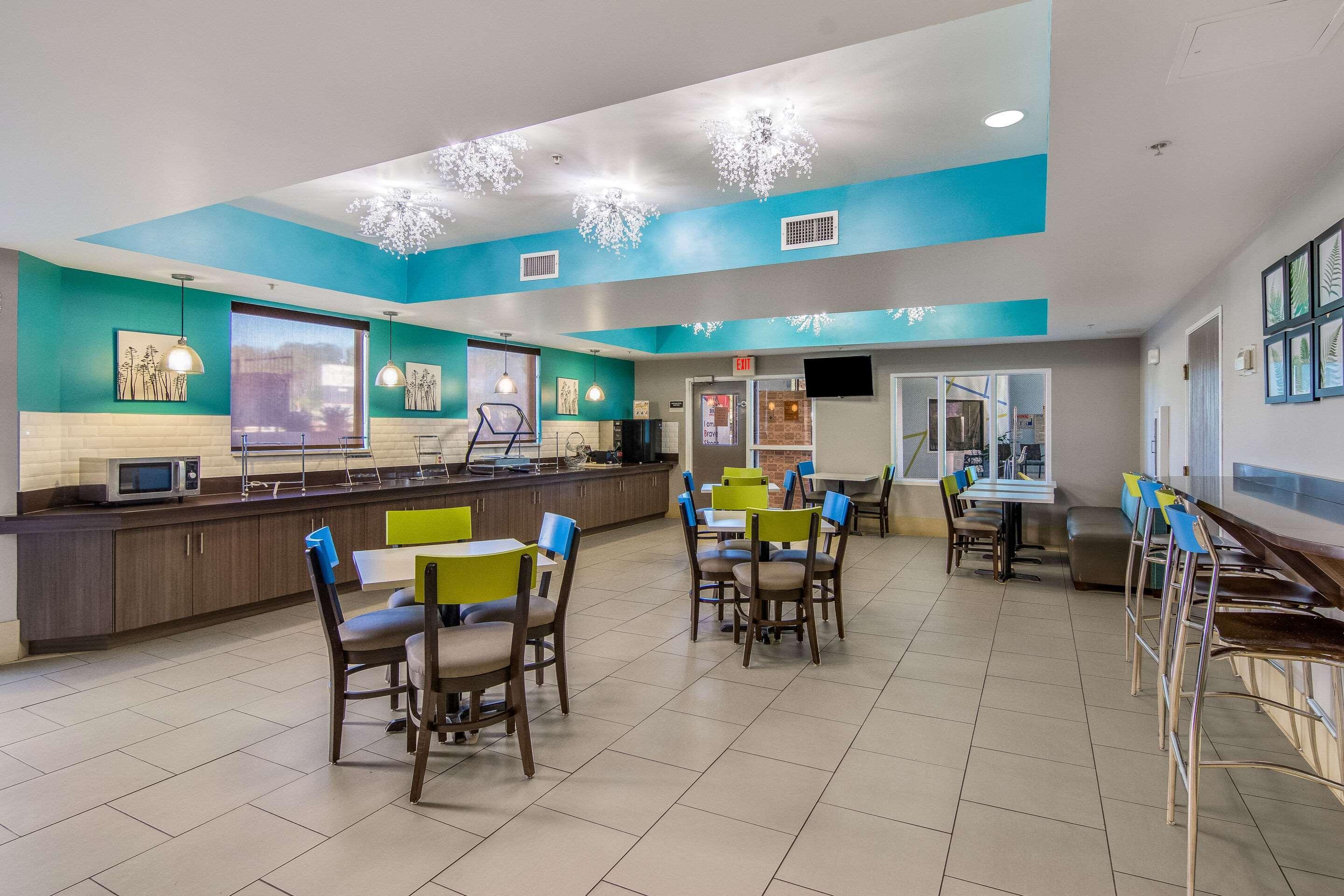Clarion Pointe Wake Forest - Raleigh North Екстериор снимка
