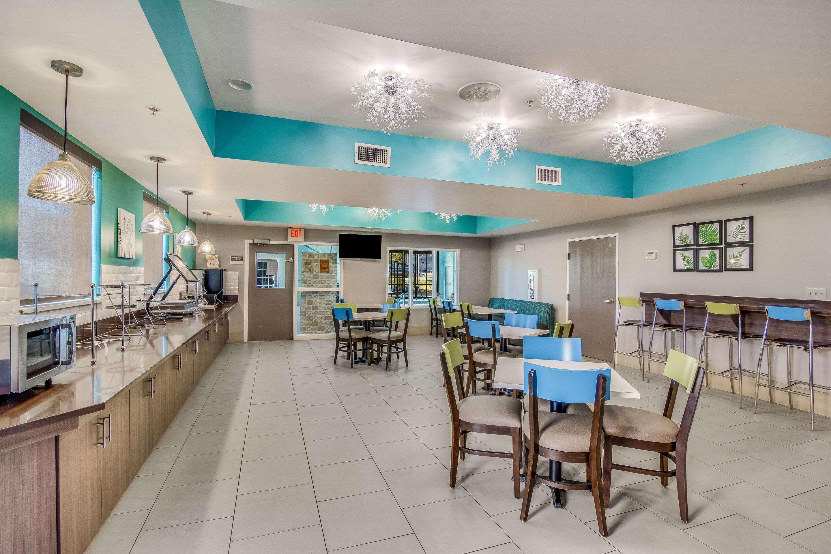 Clarion Pointe Wake Forest - Raleigh North Екстериор снимка