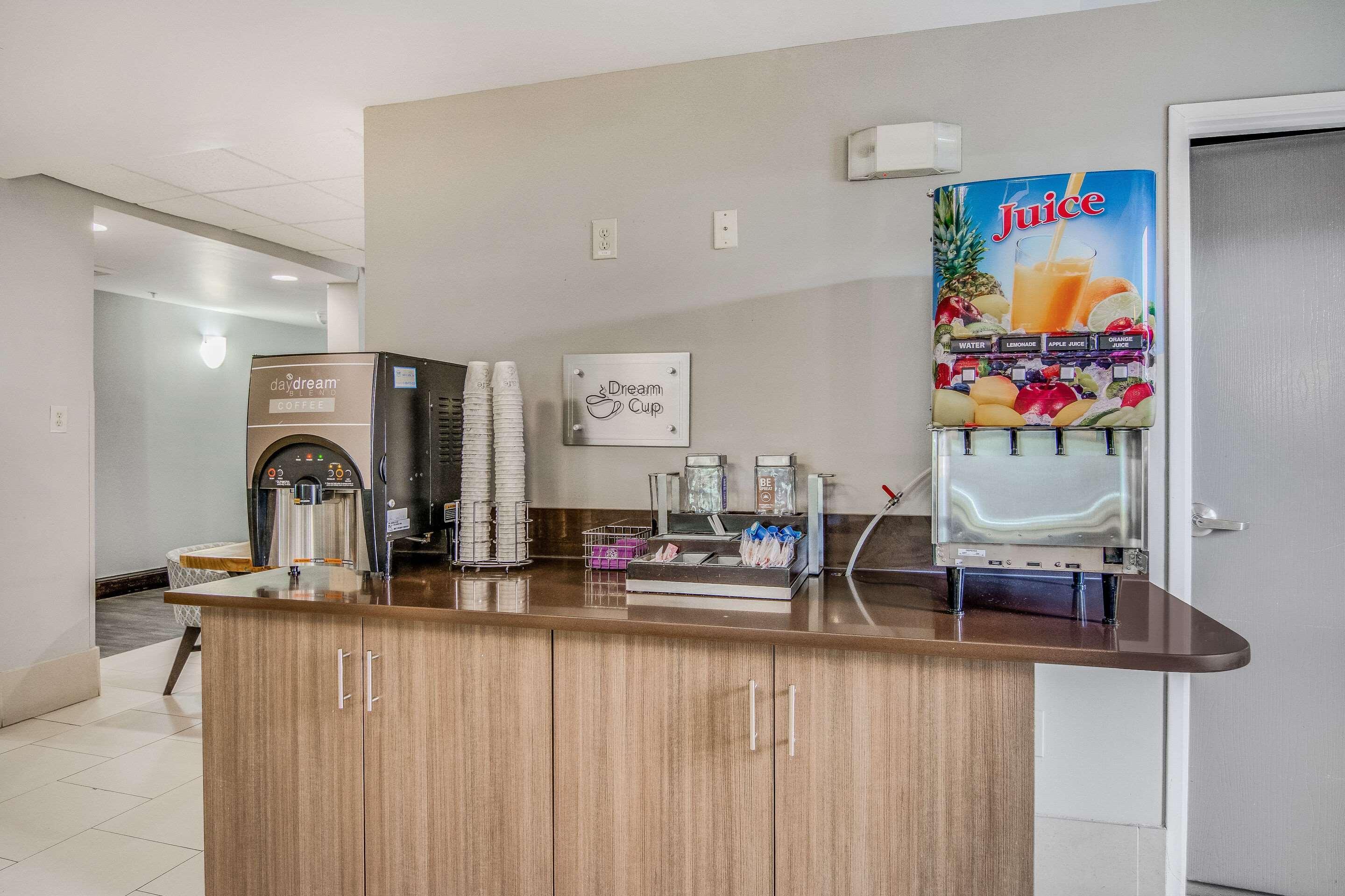Clarion Pointe Wake Forest - Raleigh North Екстериор снимка