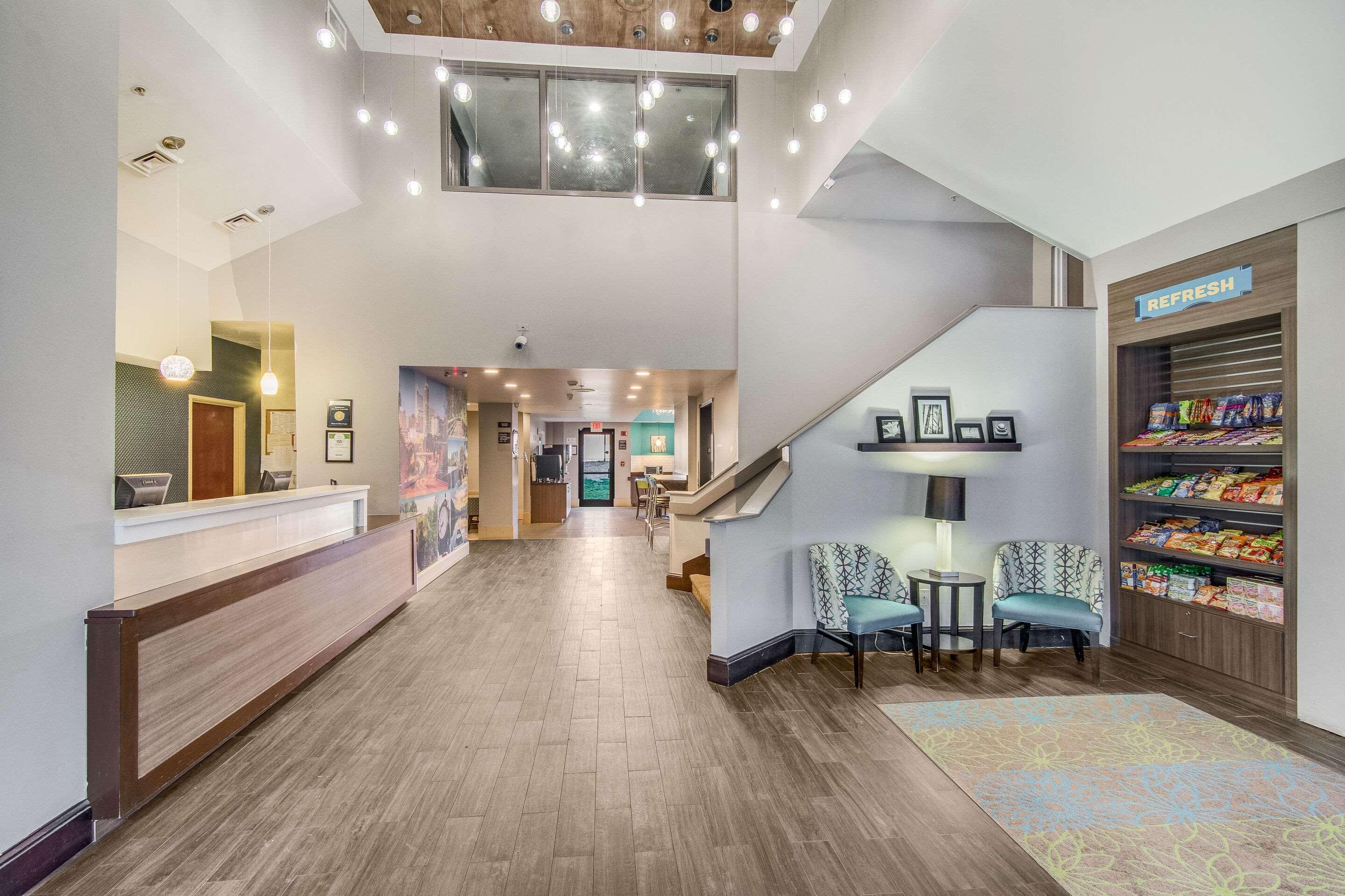 Clarion Pointe Wake Forest - Raleigh North Екстериор снимка