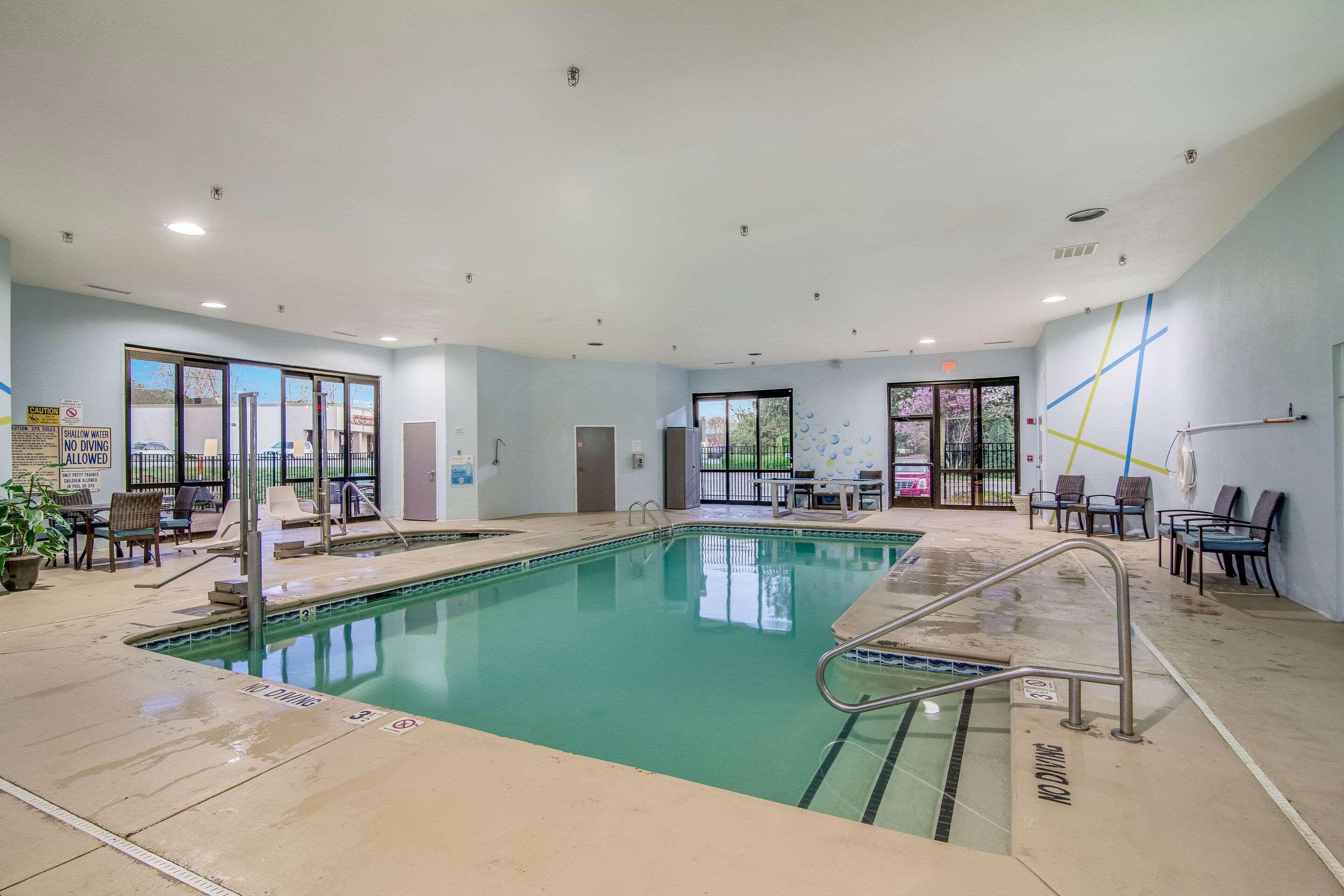 Clarion Pointe Wake Forest - Raleigh North Екстериор снимка